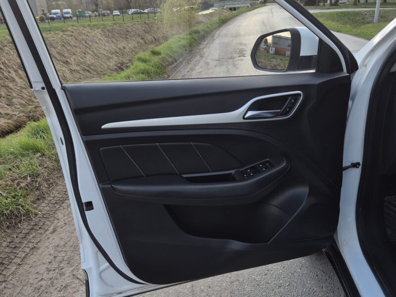 MG ZS EV