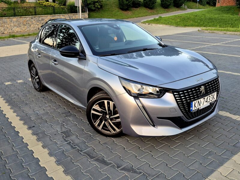 PEUGEOT 208