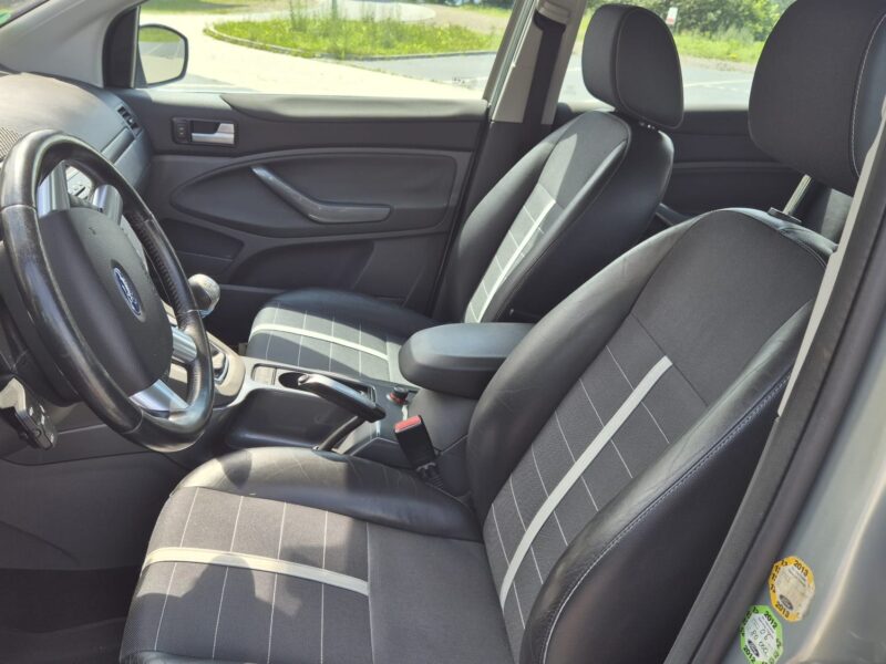 FORD KUGA 4X4
