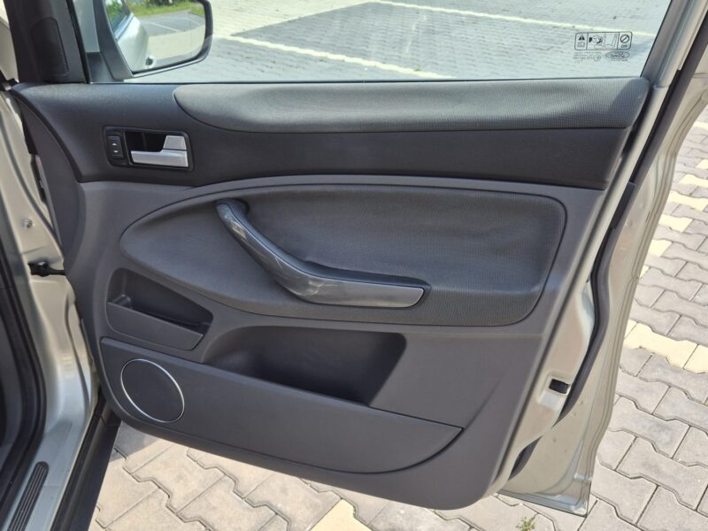 FORD KUGA 4X4