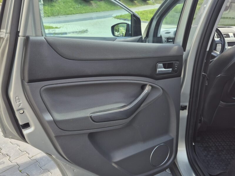 FORD KUGA 4X4