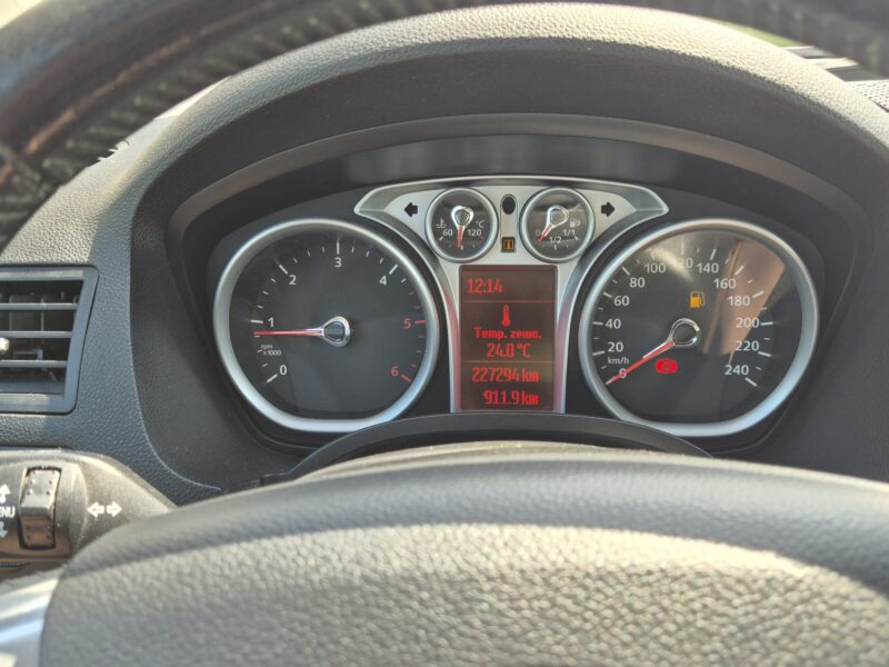 FORD KUGA 4X4